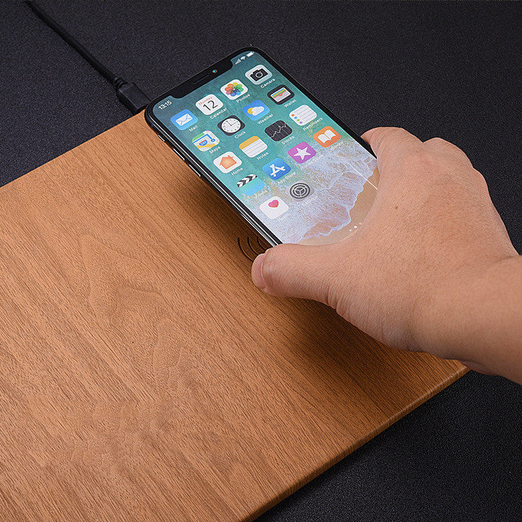 Tapis de souris sans fil et chargeur à motif bois